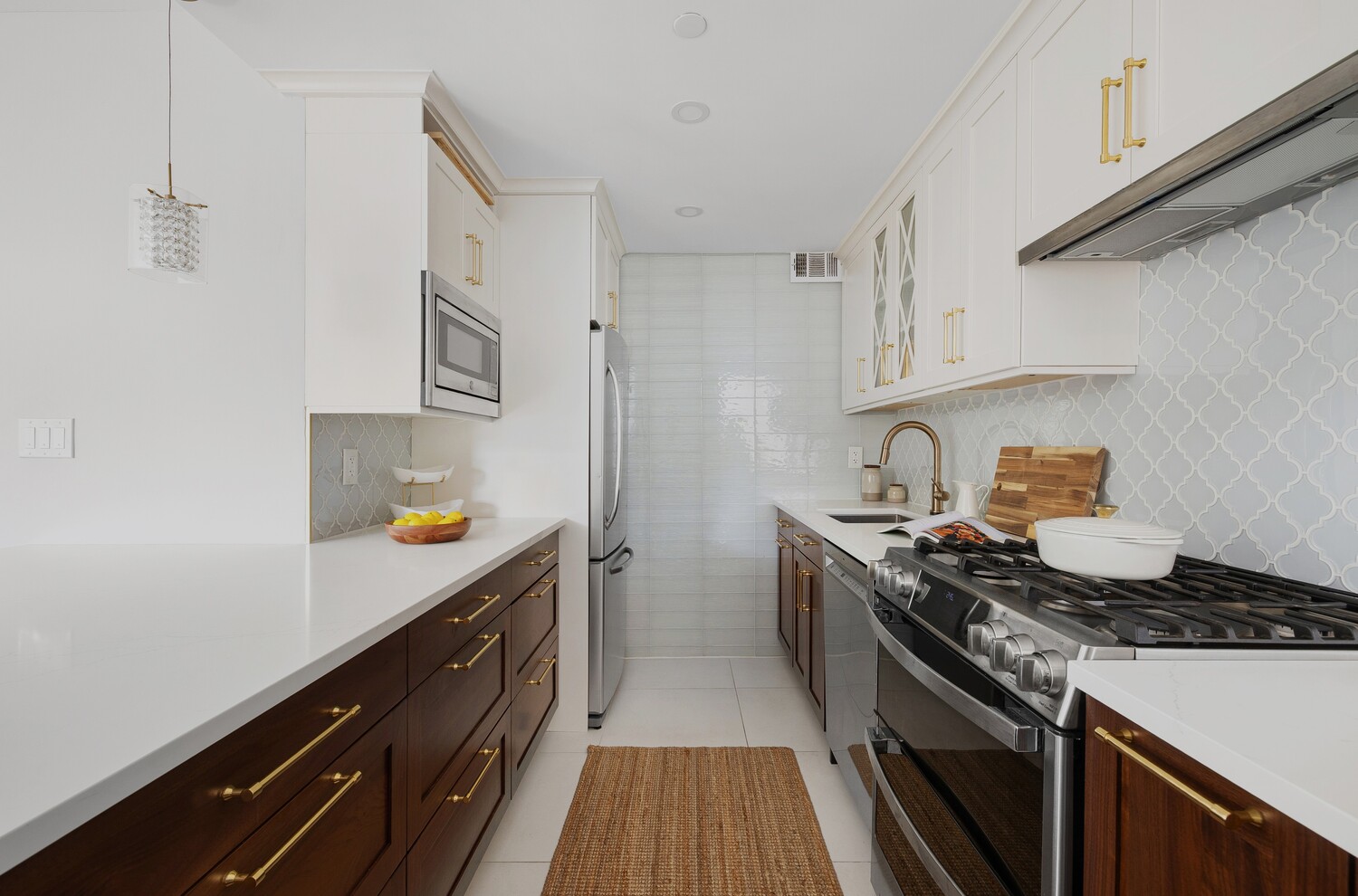 130 BRADHURST Avenue APT611