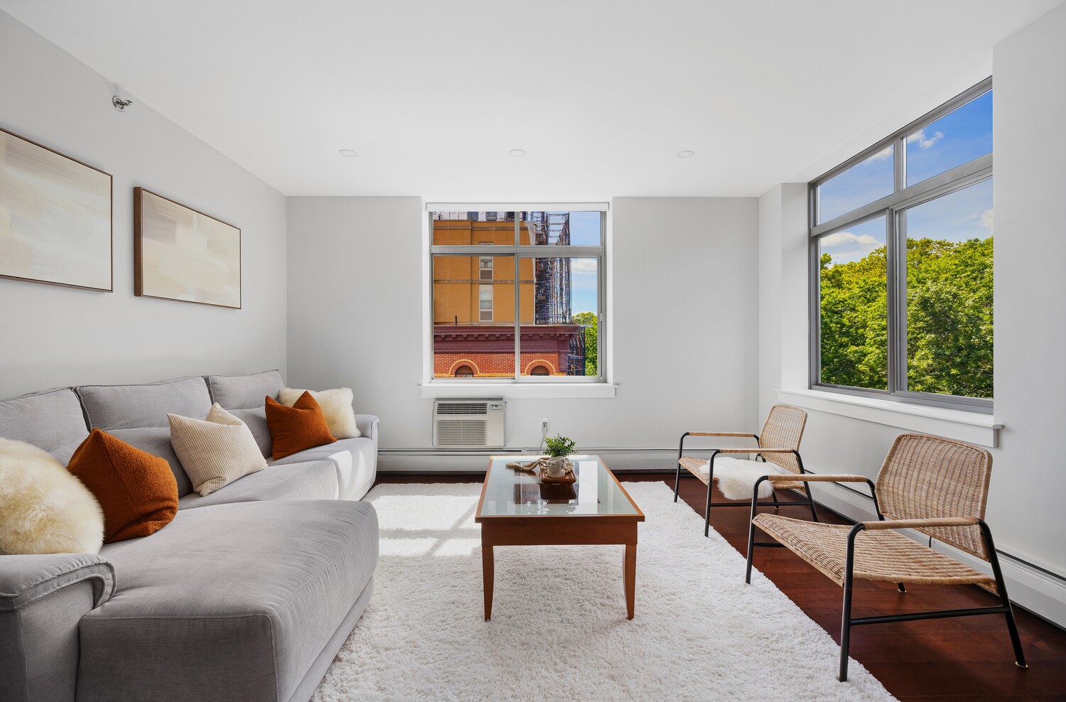 130 BRADHURST Avenue APT611