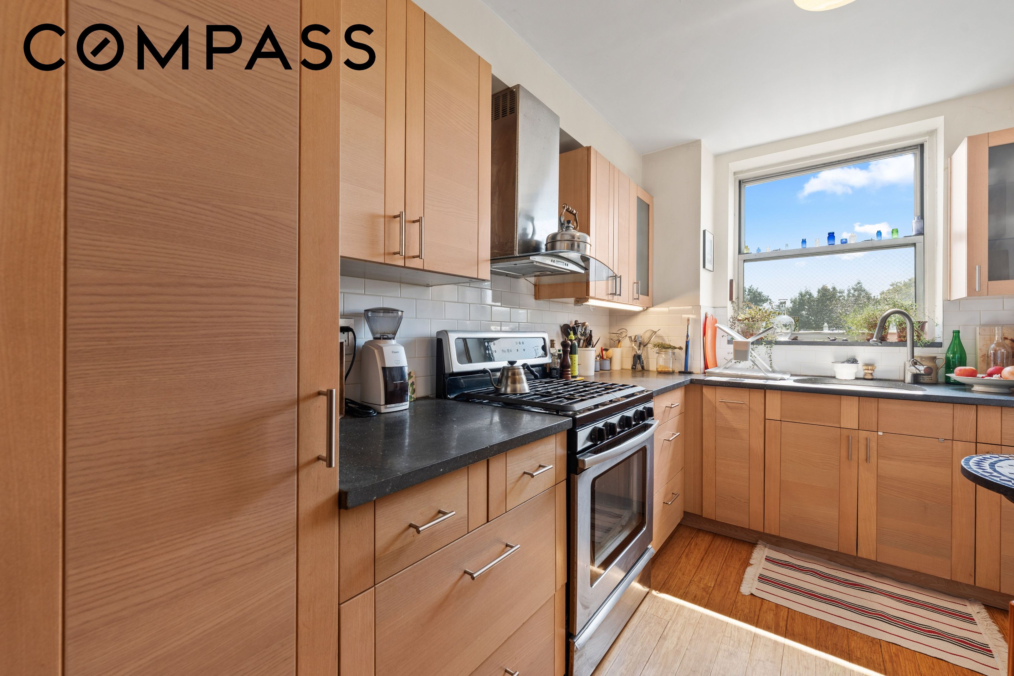 415 Argyle Road 5E