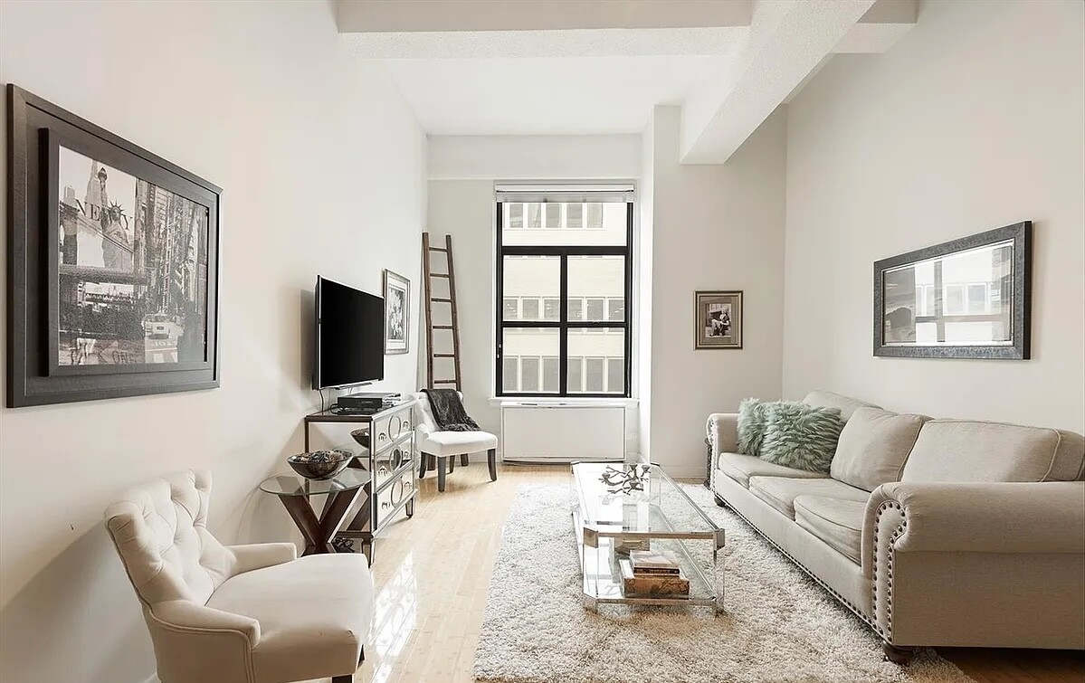 244 MADISON Avenue 11F