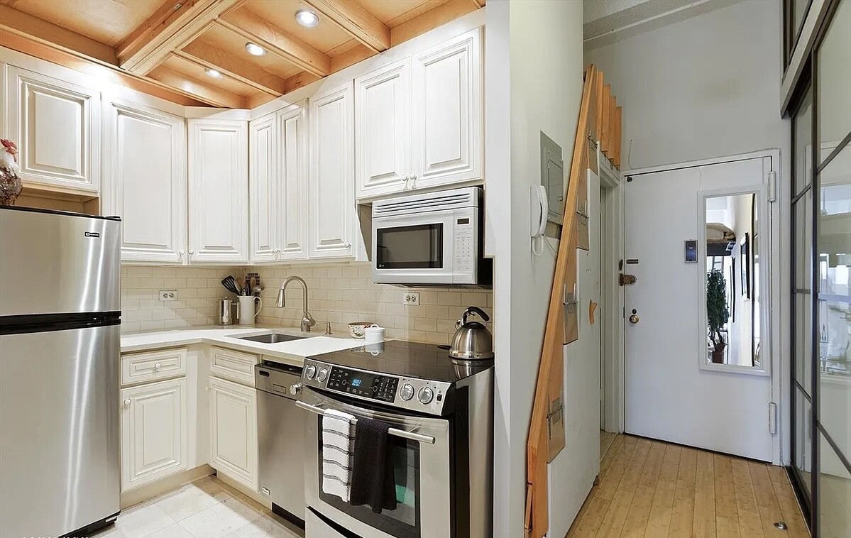 244 MADISON Avenue 11F