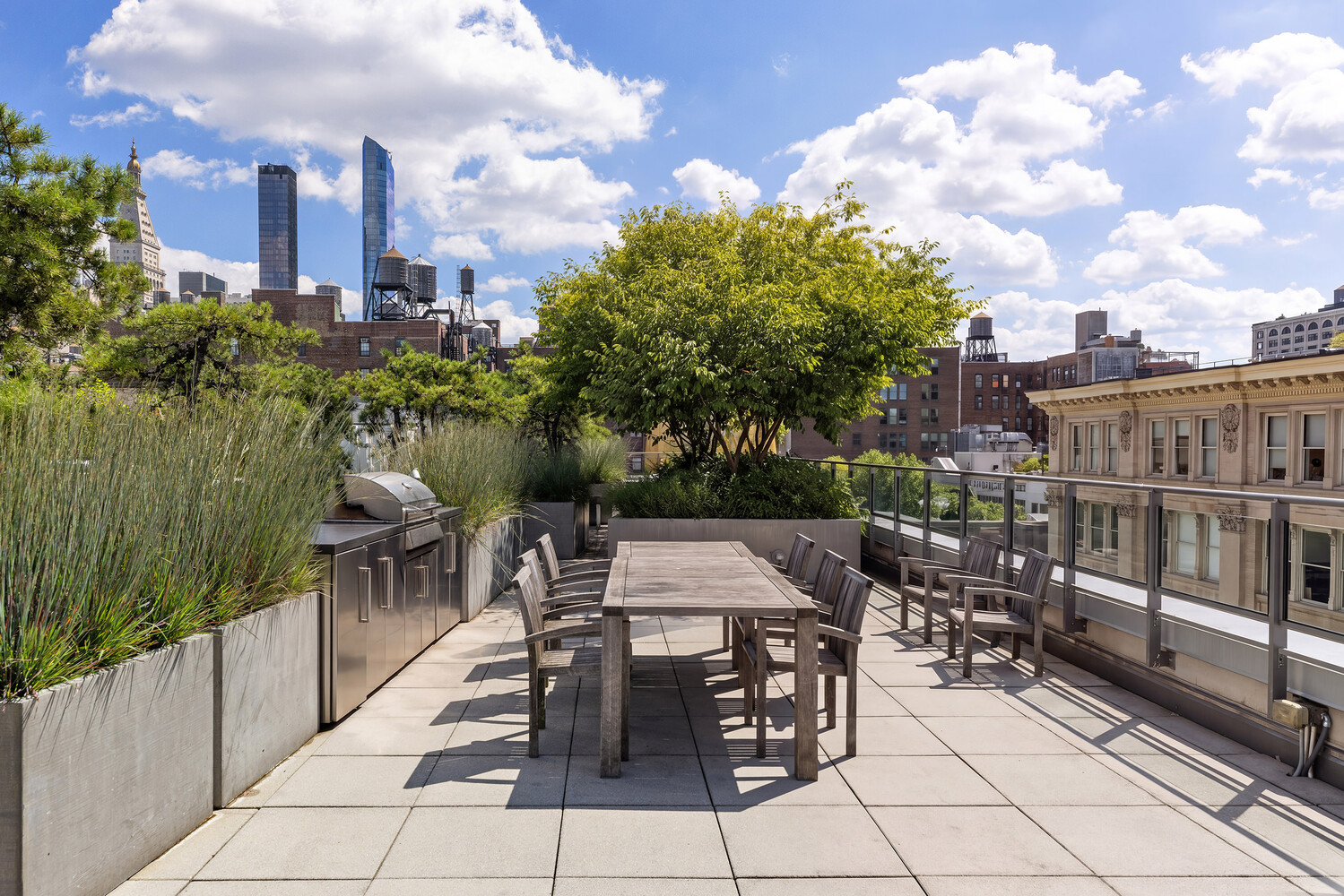 655 6TH Avenue 5B