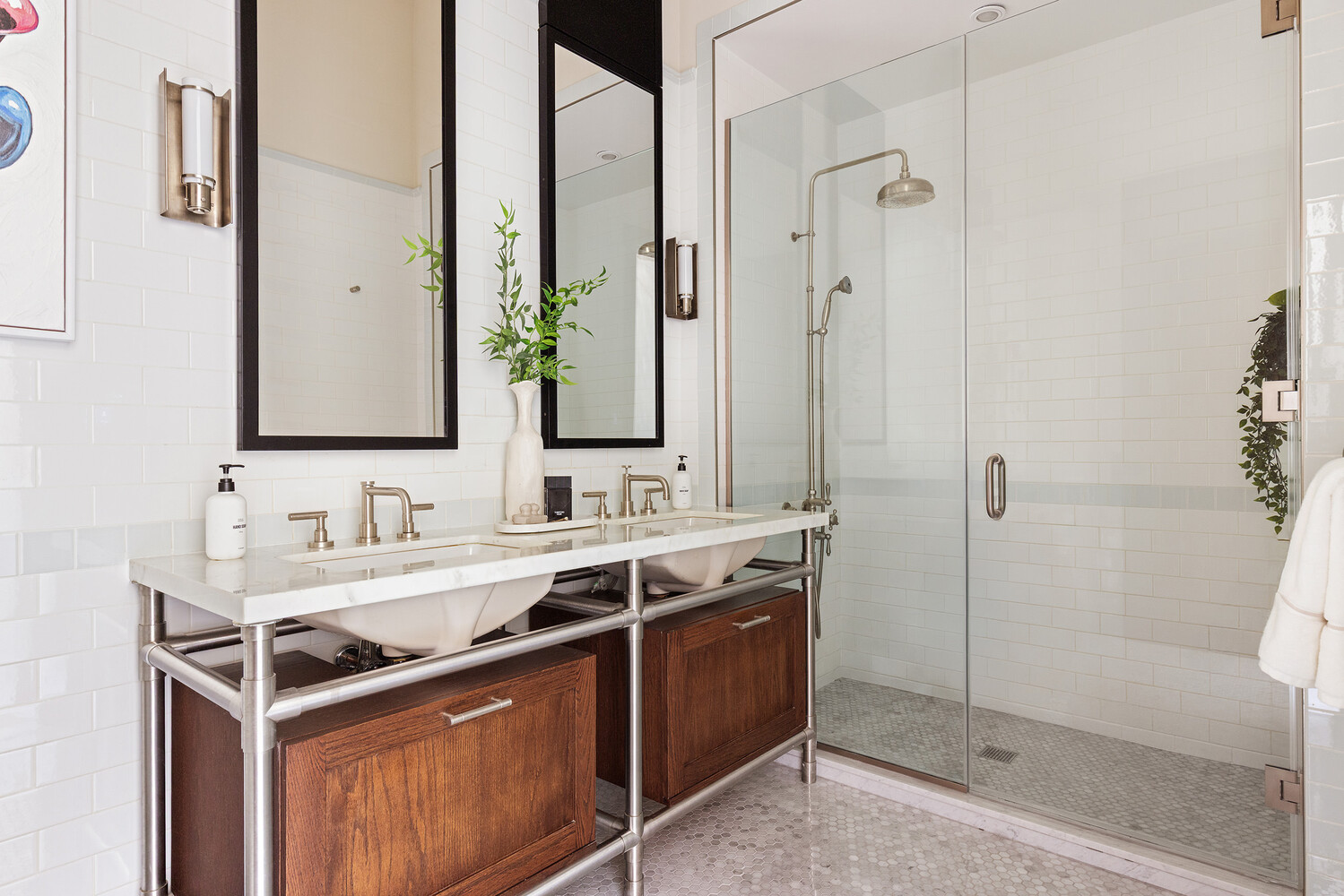 520 W 45TH Street APT4C