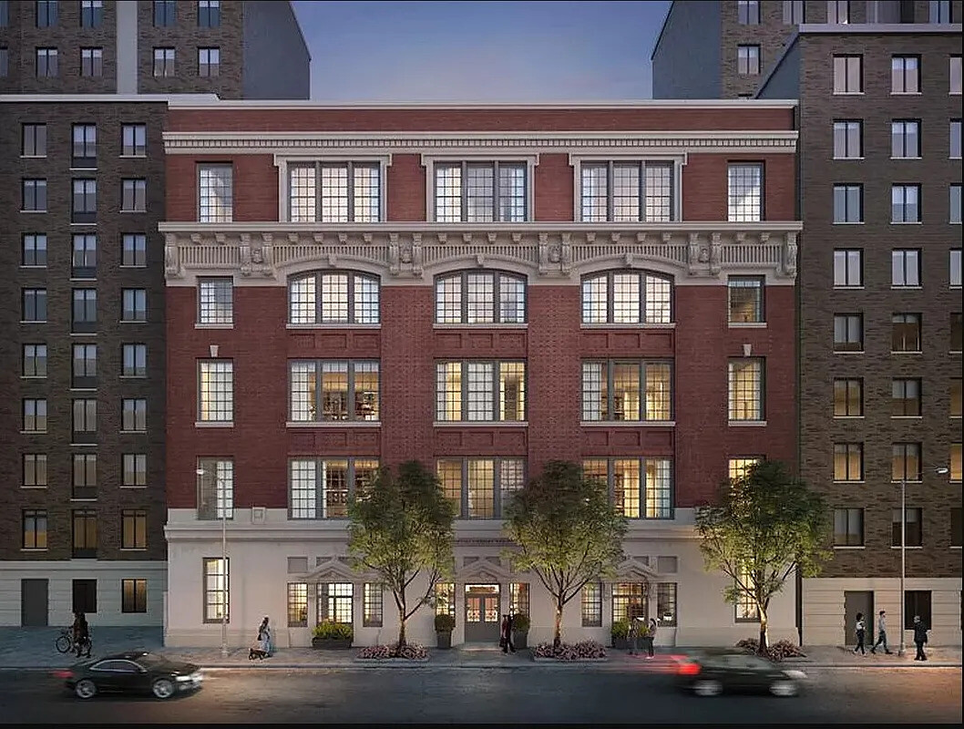 520 W 45TH Street APT4C