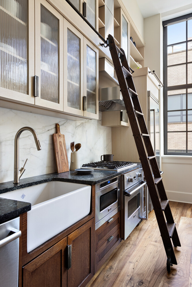 520 W 45TH Street APT4C