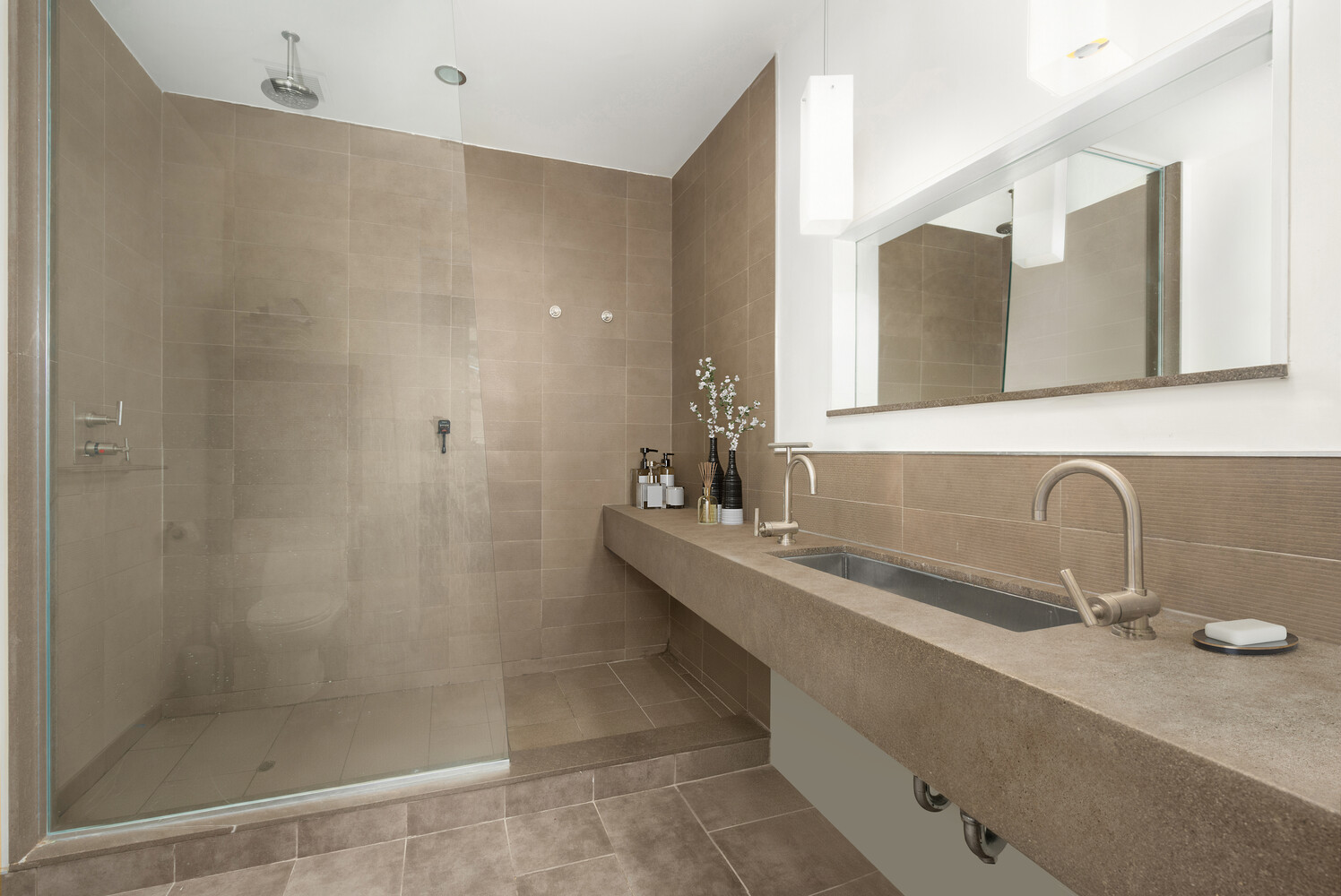 55 BERRY Street 1B