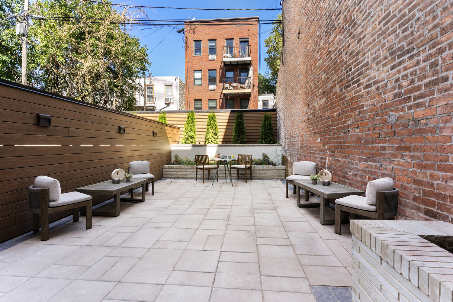 151 FREEMAN Street 1A