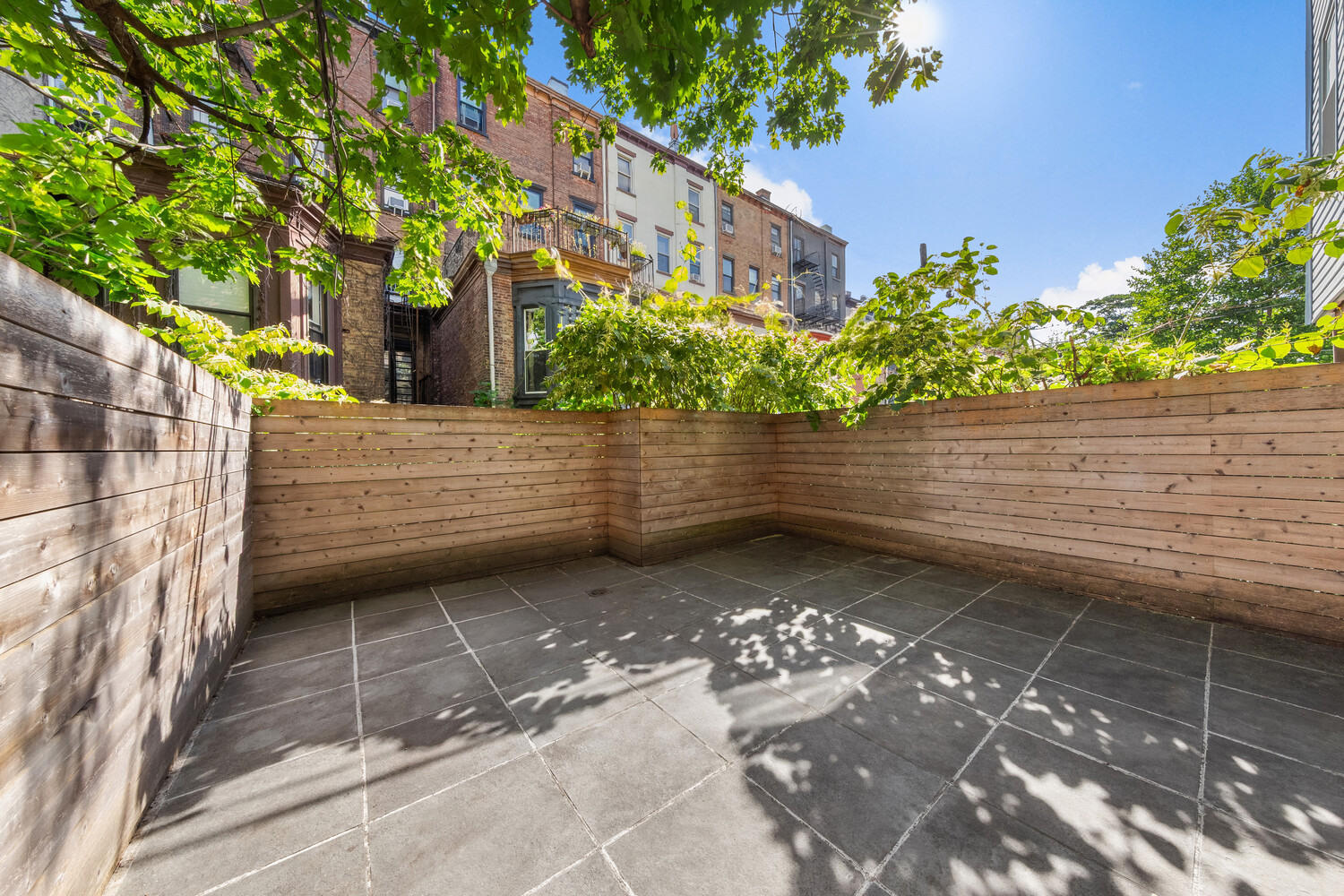 256 JEFFERSON Avenue