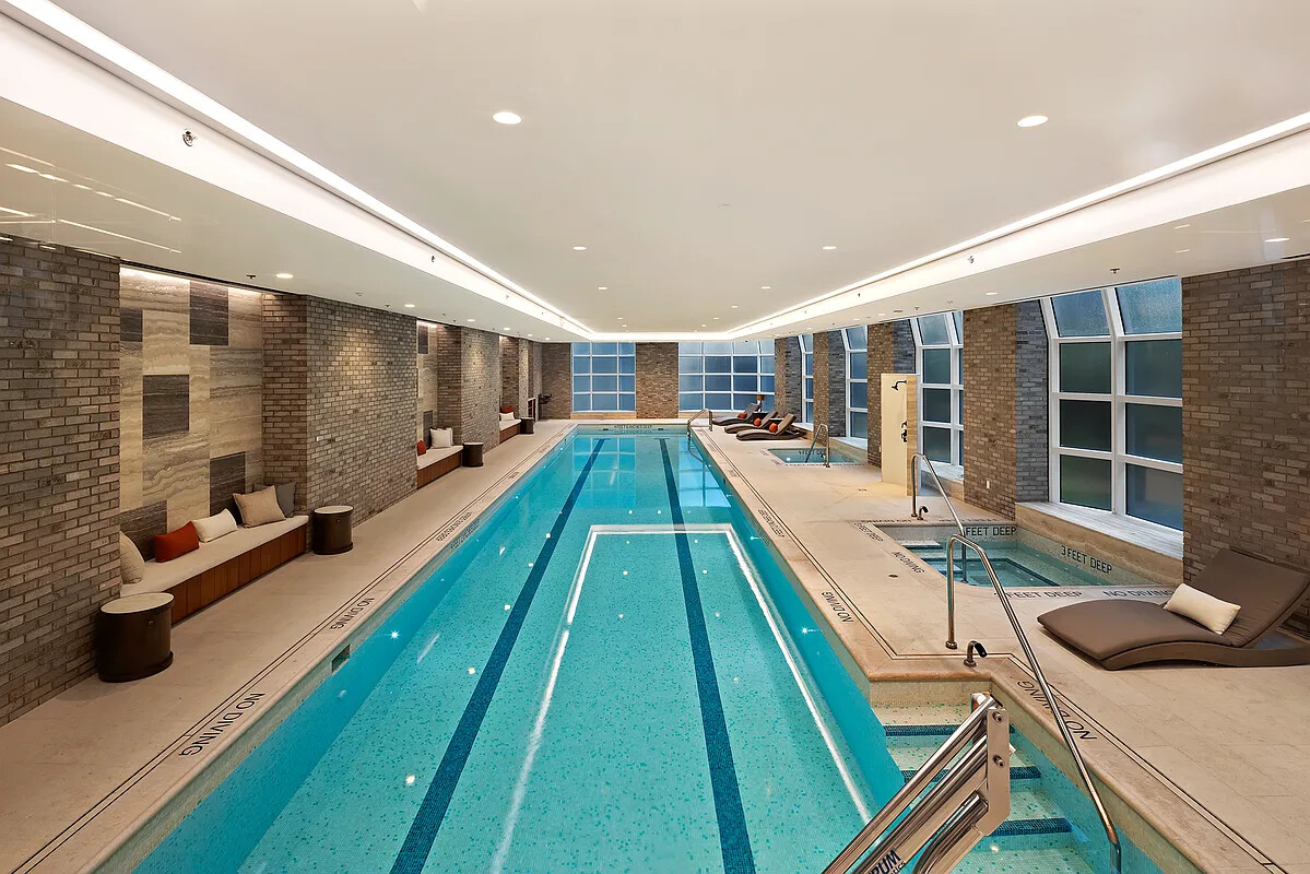 515 W 18TH Street 1701