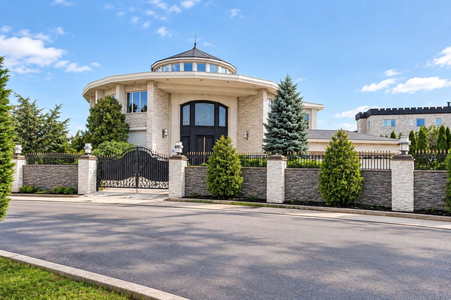 150 NICOLOSI Drive