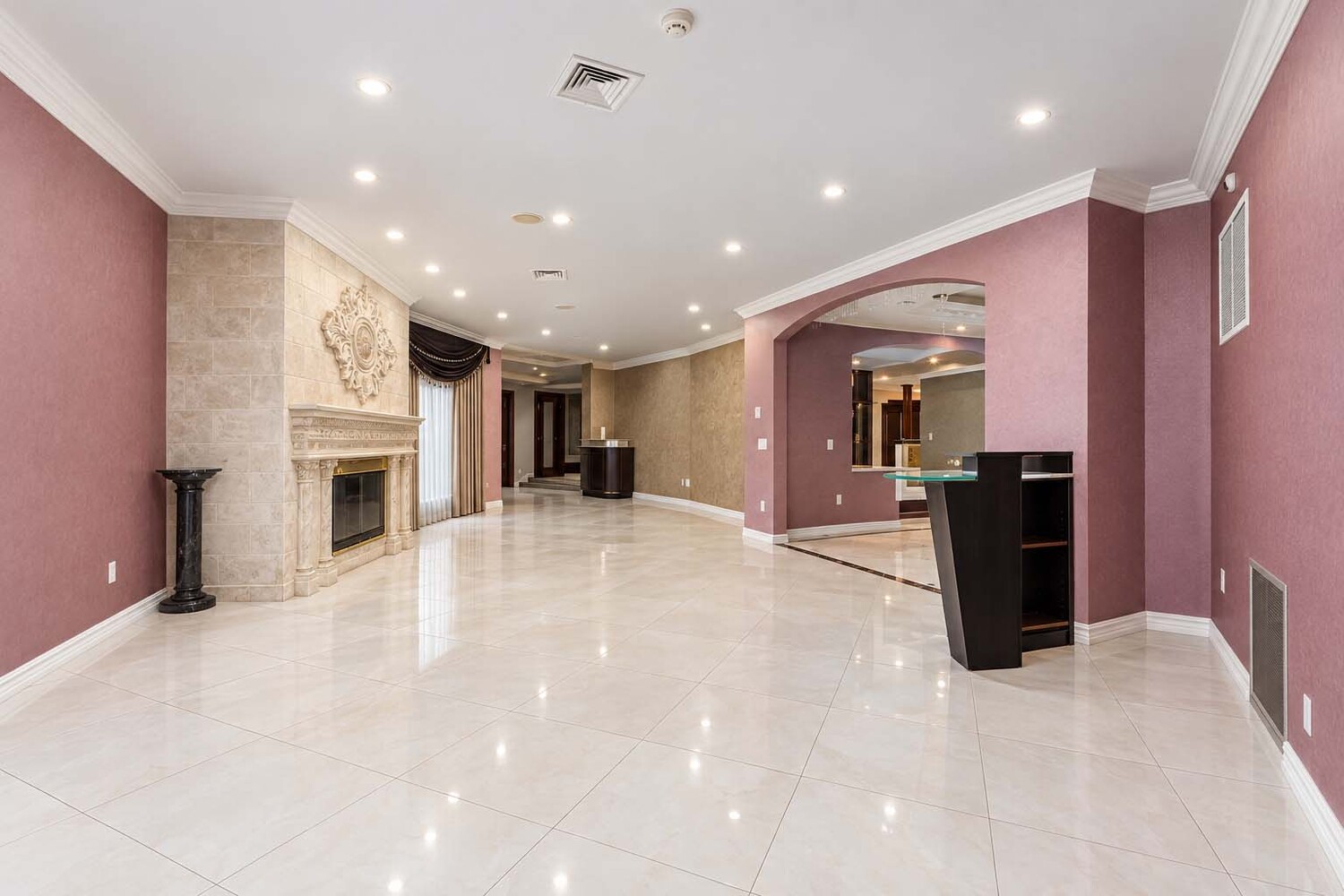 150 NICOLOSI Drive