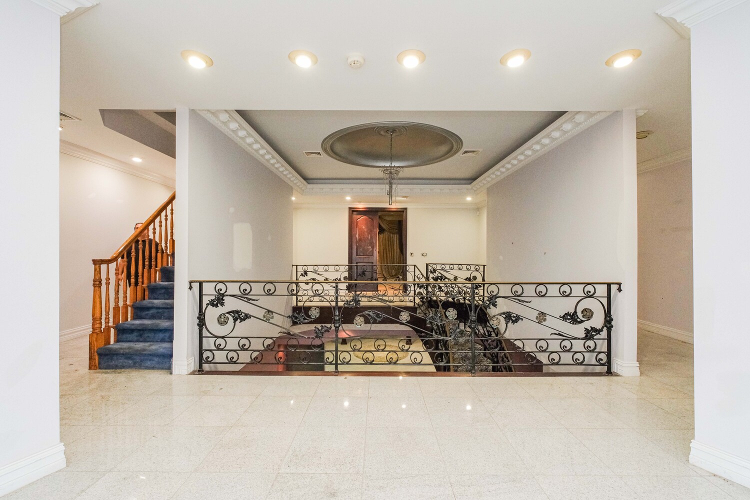 150 NICOLOSI Drive