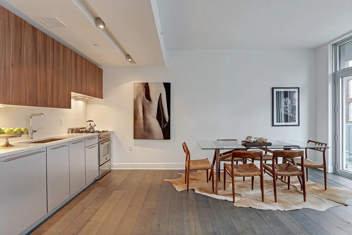 212 N 9TH Street 4B