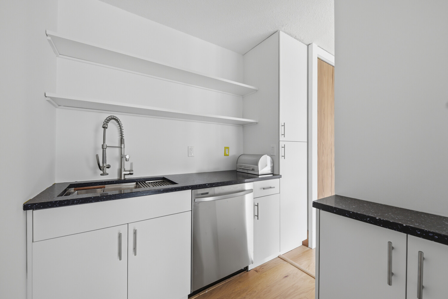 299 PEARL Street 5E
