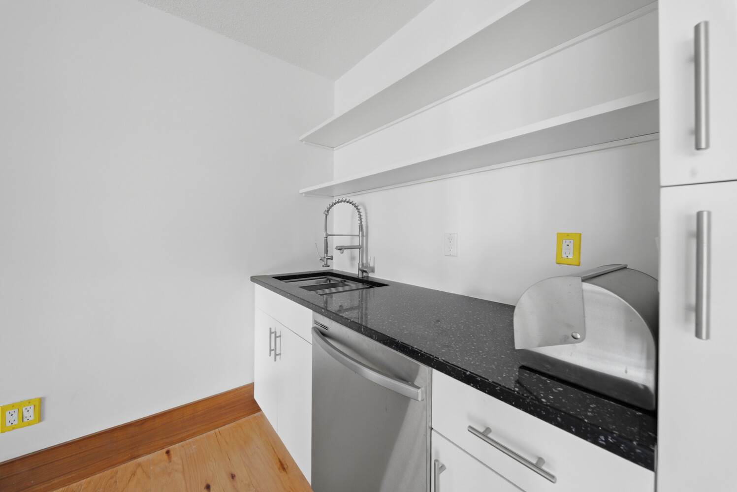 299 PEARL Street 5E