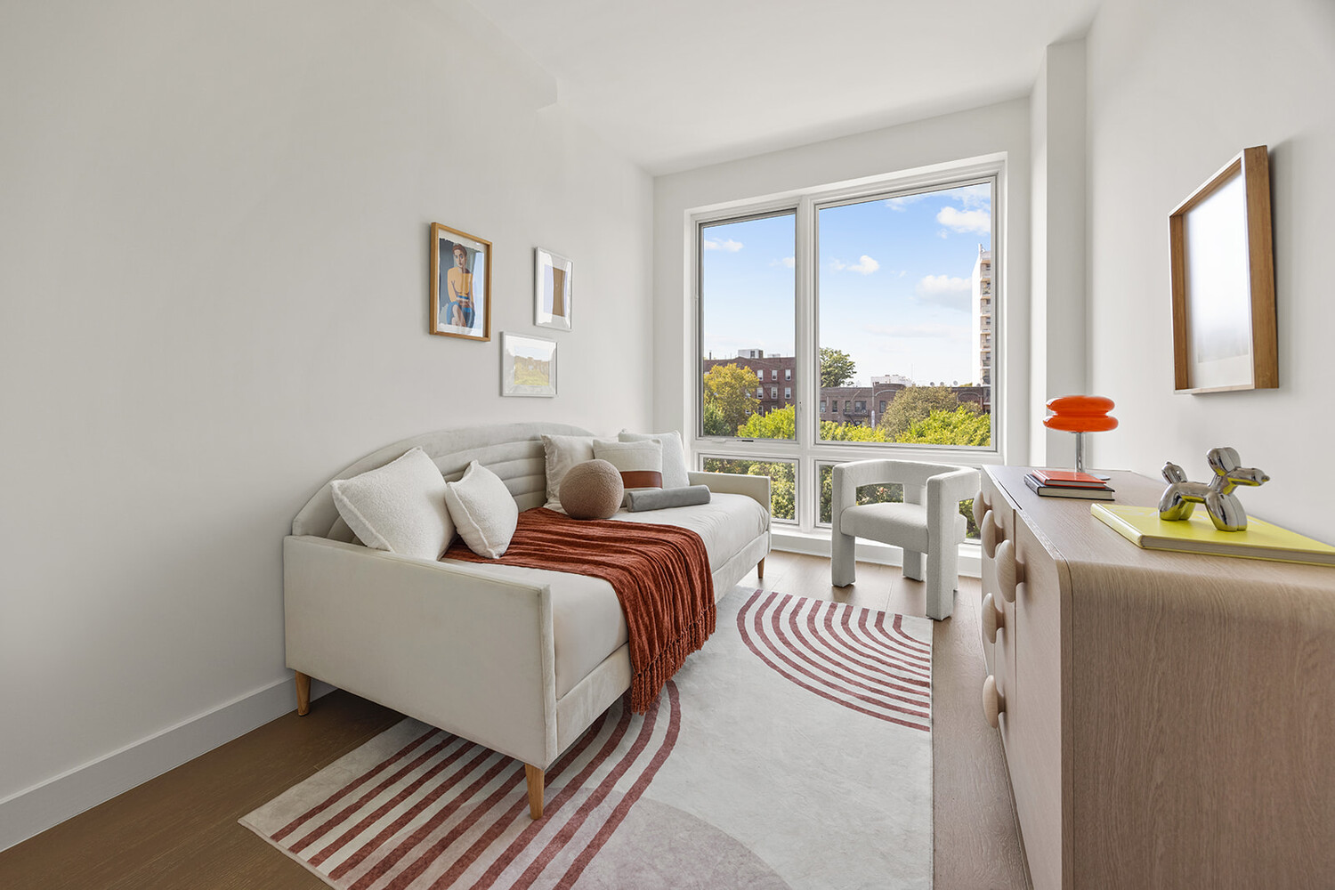 379 OCEAN Parkway 5B