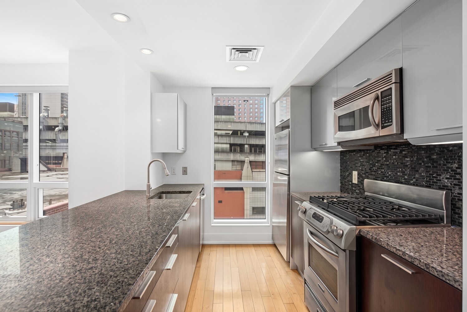 350 W 42ND Street 7G