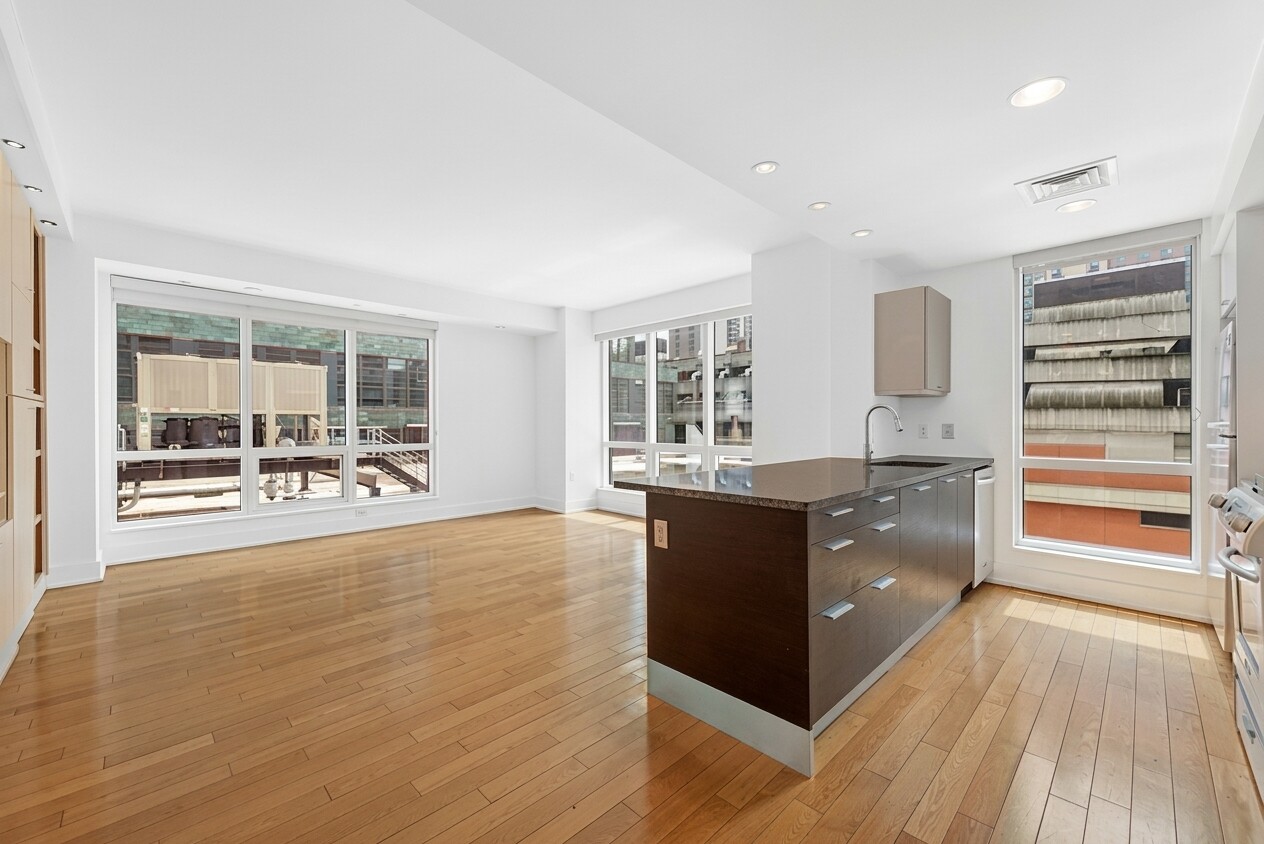 350 W 42ND Street 7G