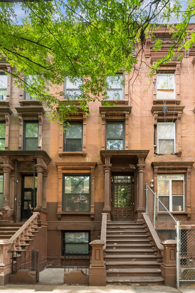 80 W 119TH Street