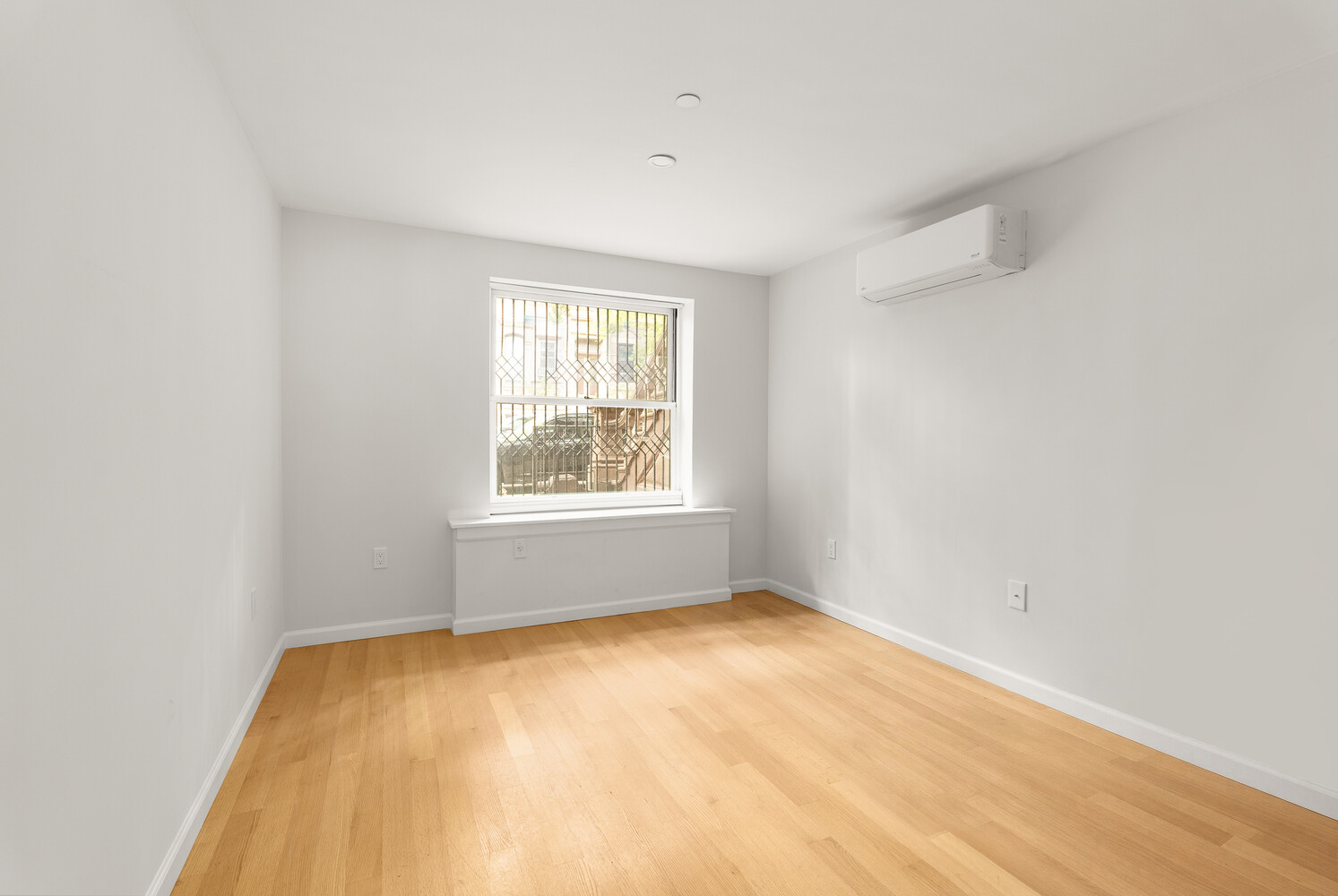 80 W 119TH Street