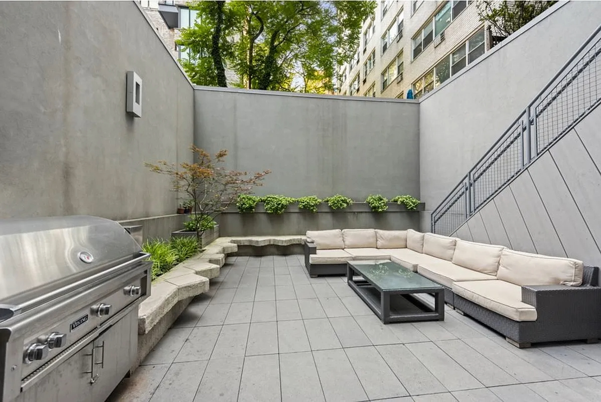 123 3RD Avenue 15A
