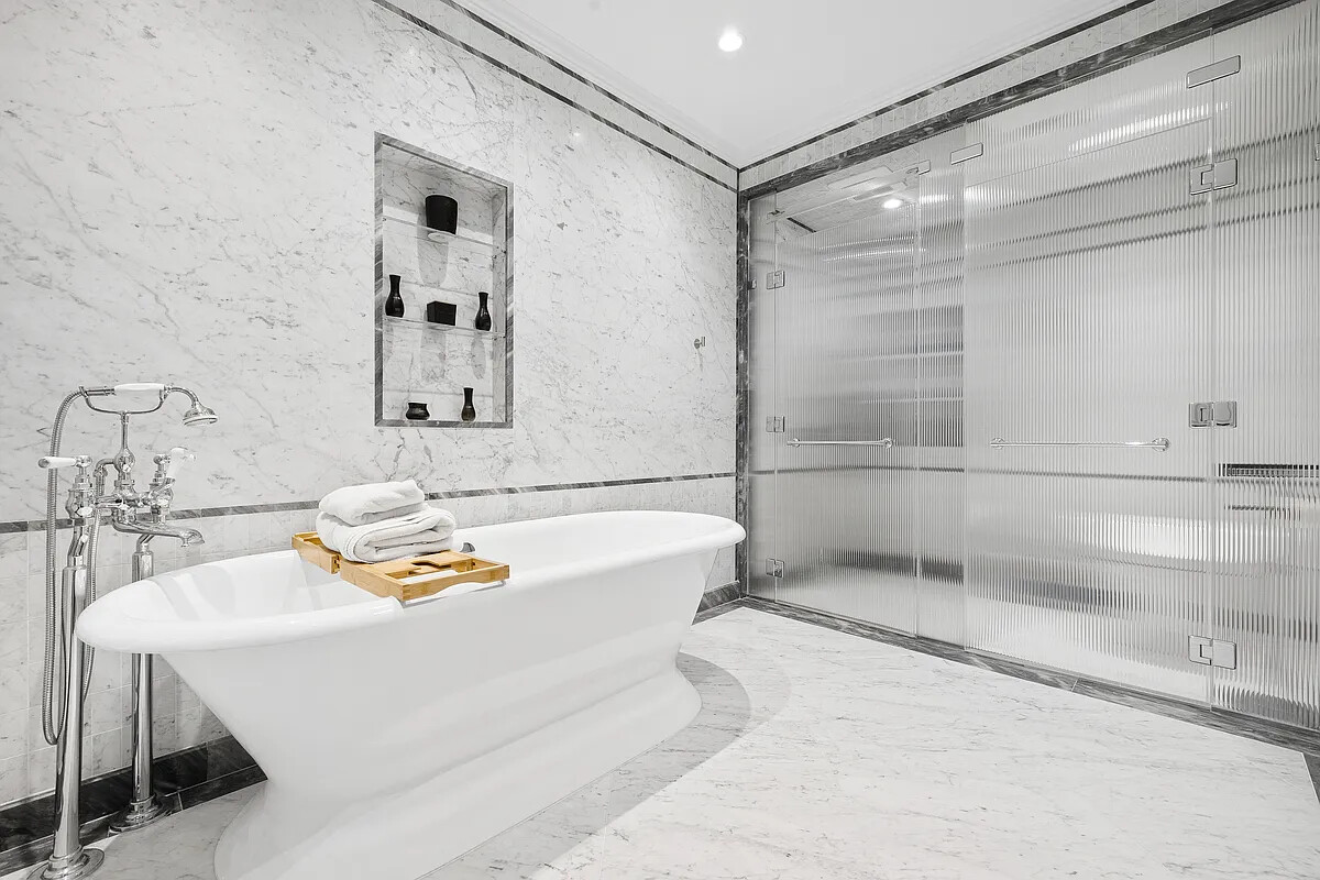150 E 78TH Street 2B