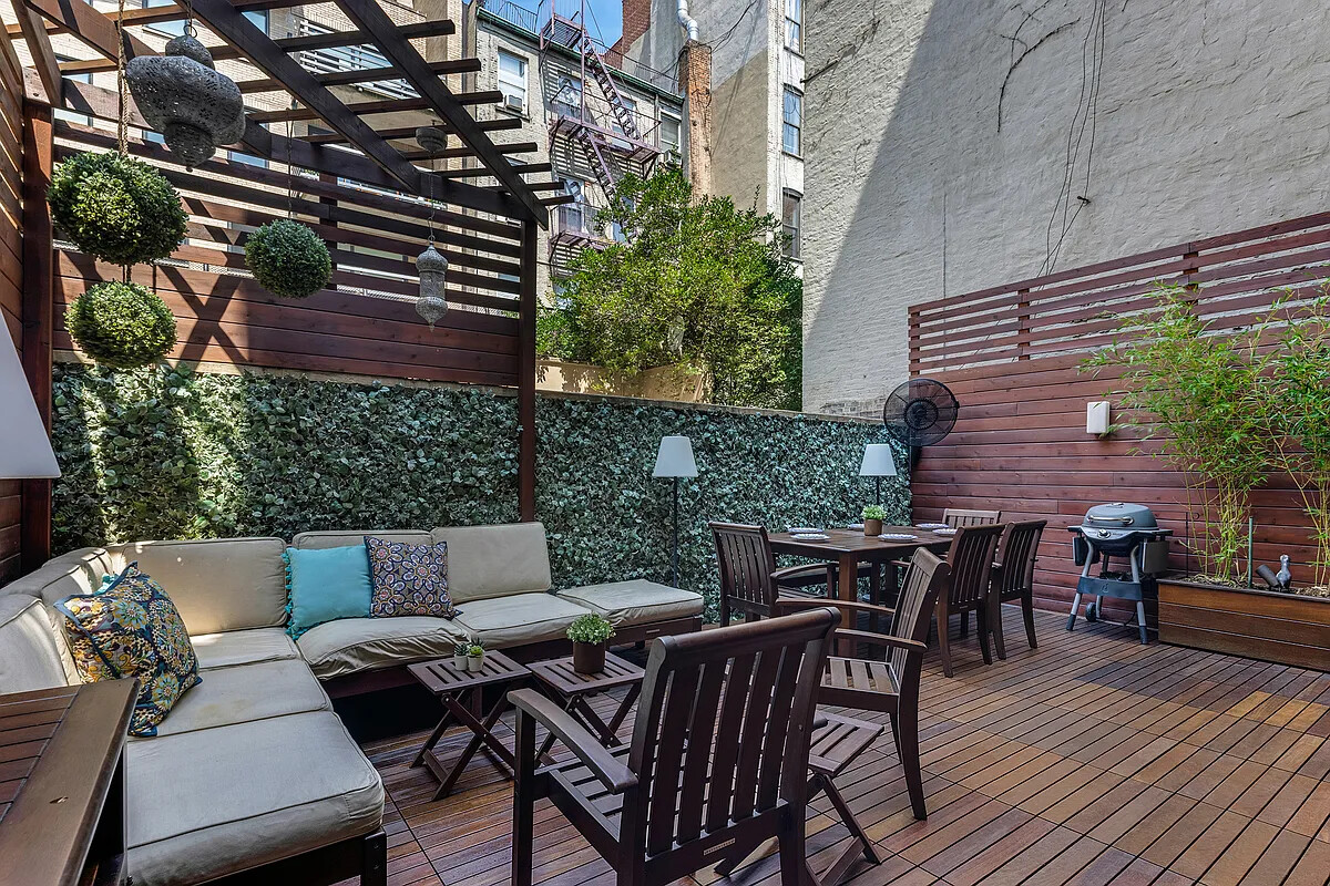 65 THOMPSON Street TWO