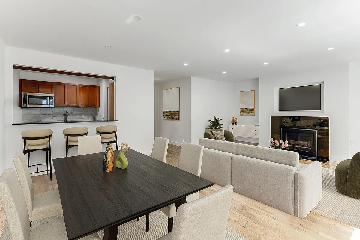 65 THOMPSON Street TWO