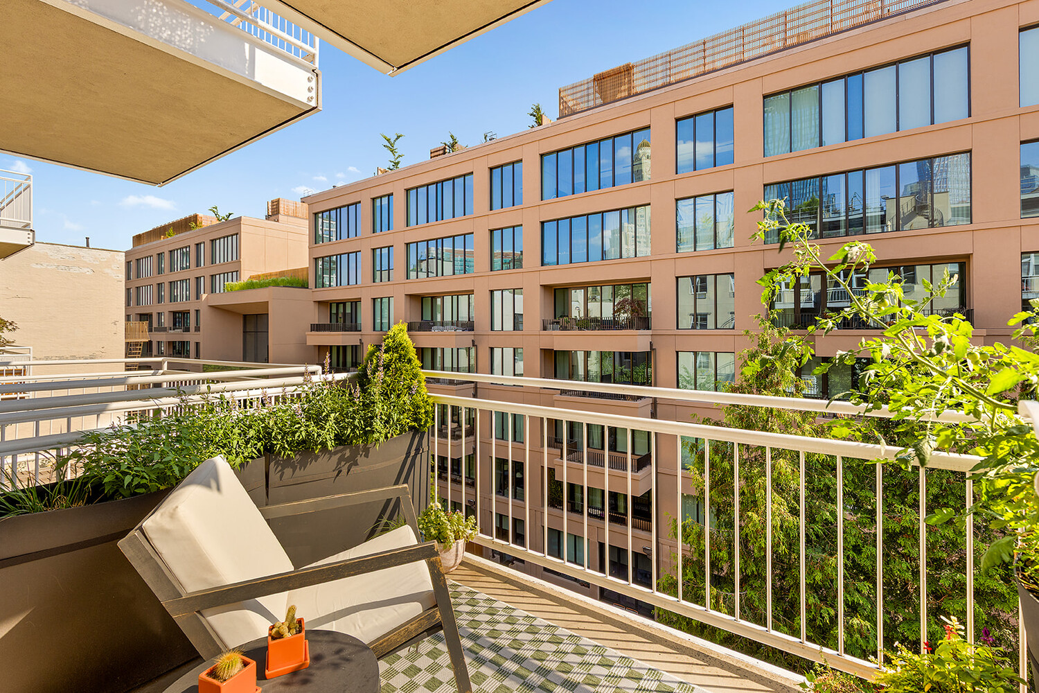 324 DEAN Street 4B