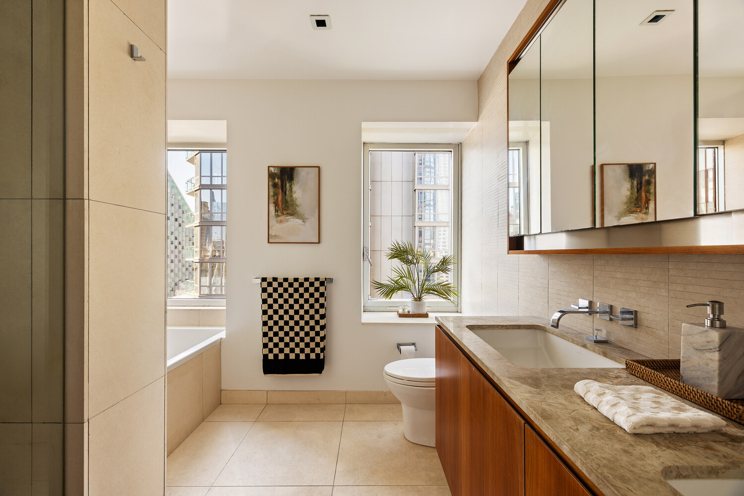 555 W 59TH Street 17B
