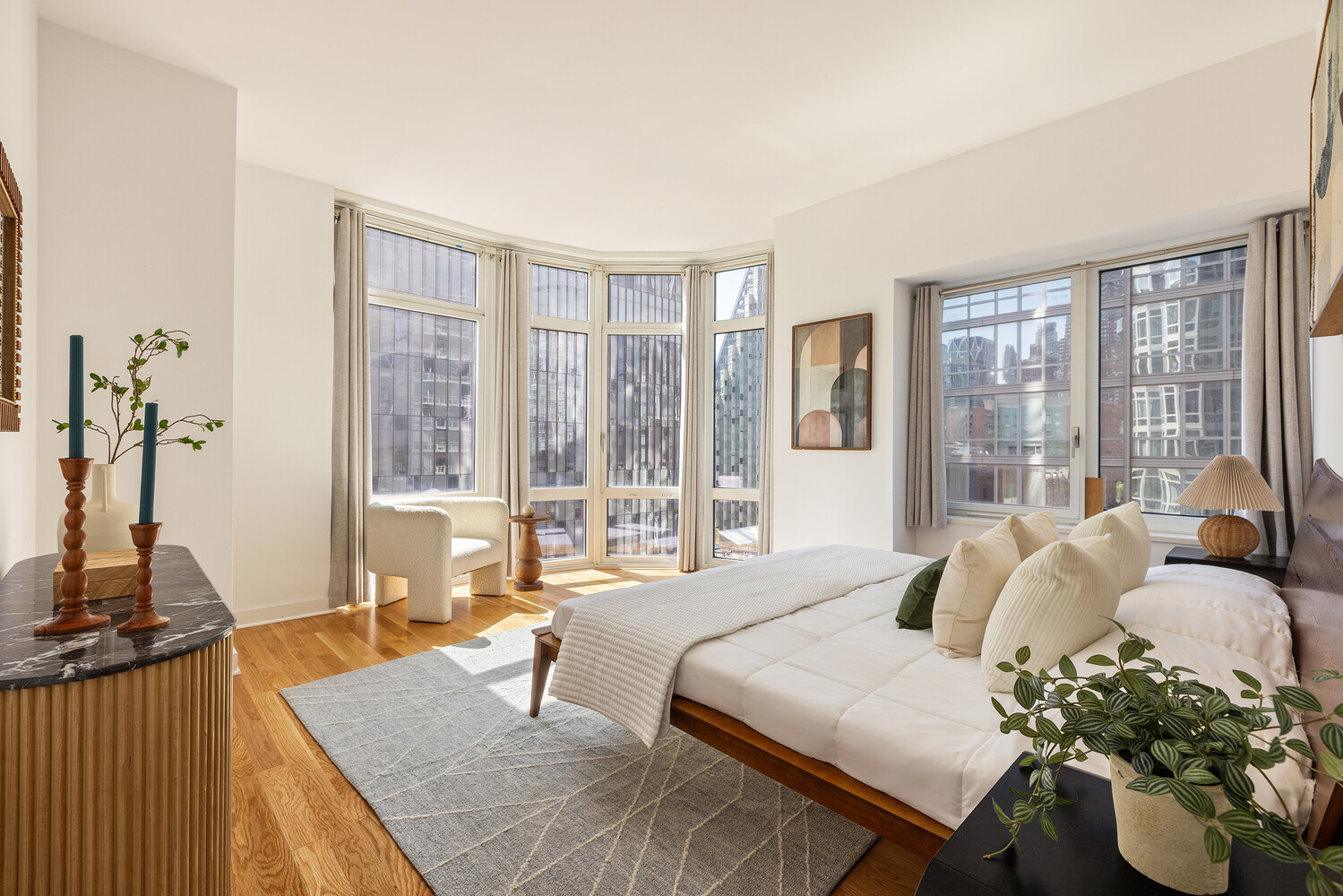 555 W 59TH Street 17B