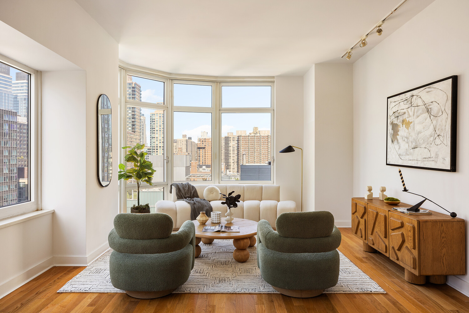 555 W 59TH Street 17B