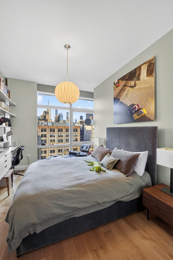 35 W 15TH Street 12A