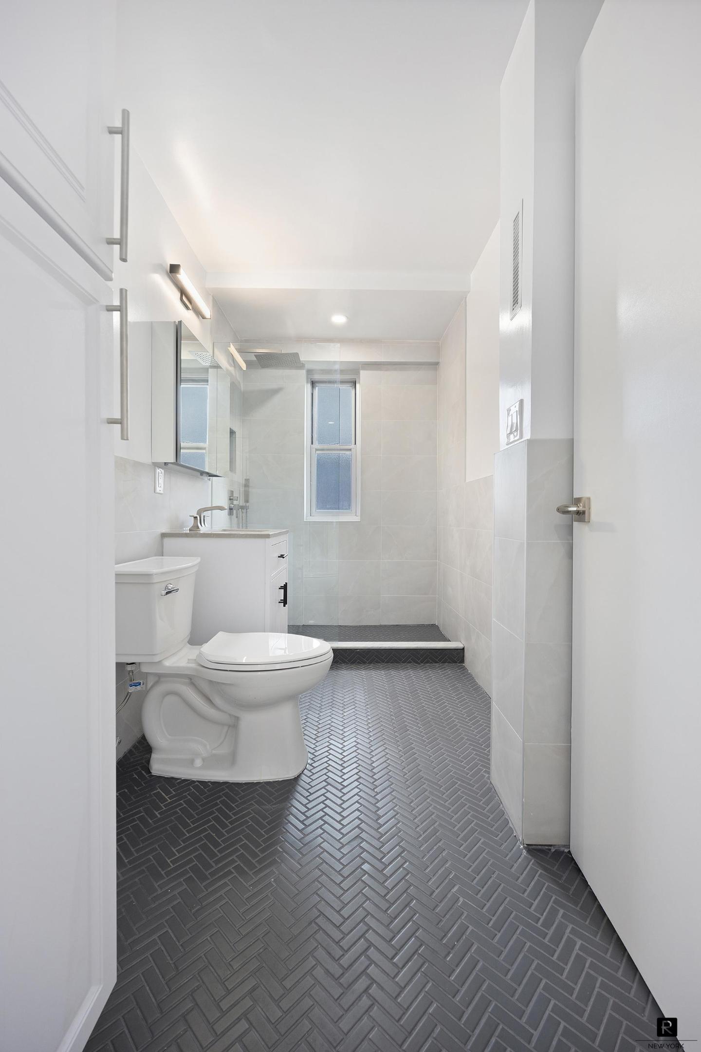 477 Fdr Drive M1602