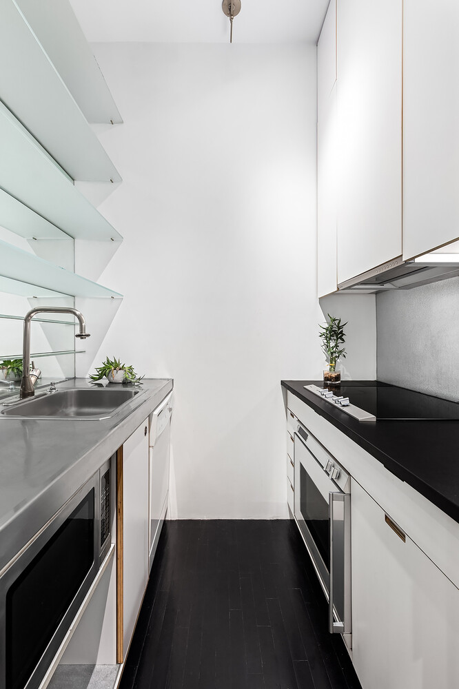 221 W 14TH Street 3A