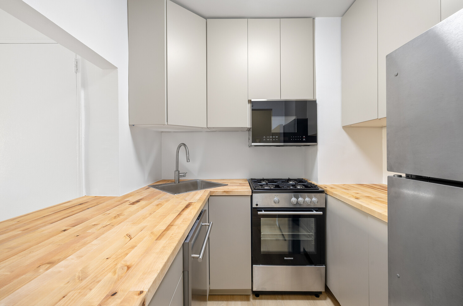 315 E 65TH Street APT8K