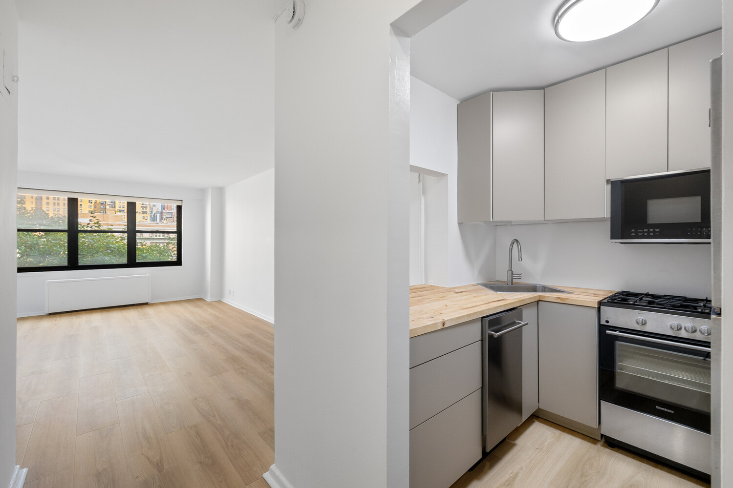 315 E 65TH Street APT8K