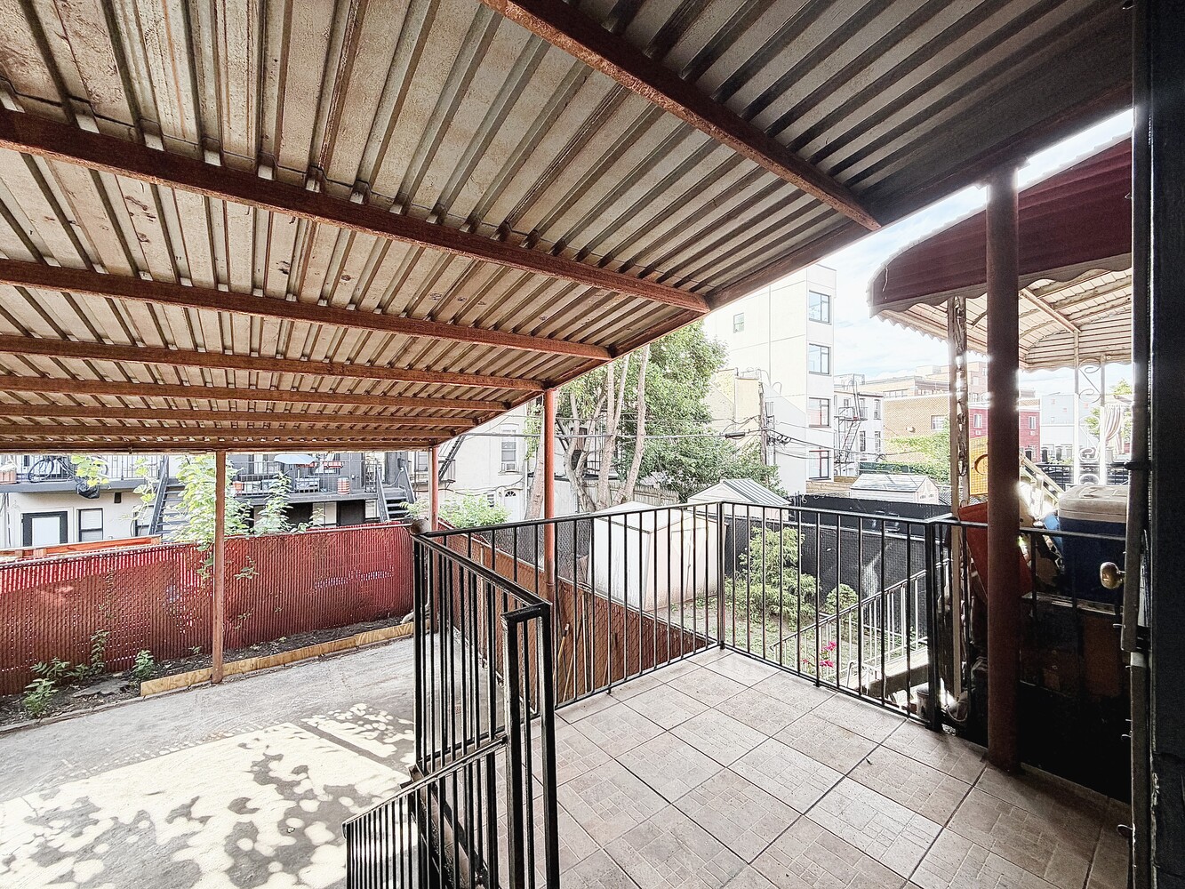 20 N PORTLAND Avenue 5