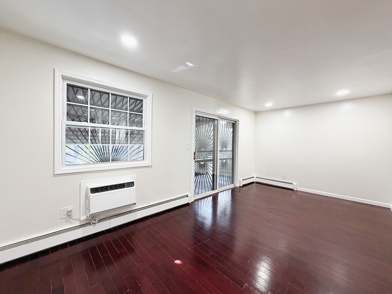 20 N PORTLAND Avenue 5