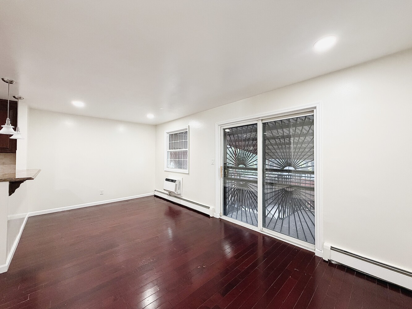 20 N PORTLAND Avenue 5