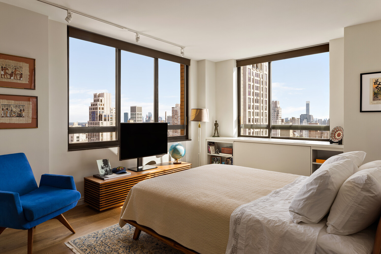 171 E 84TH Street 33E