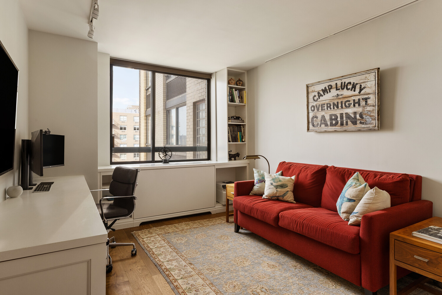 171 E 84TH Street 33E