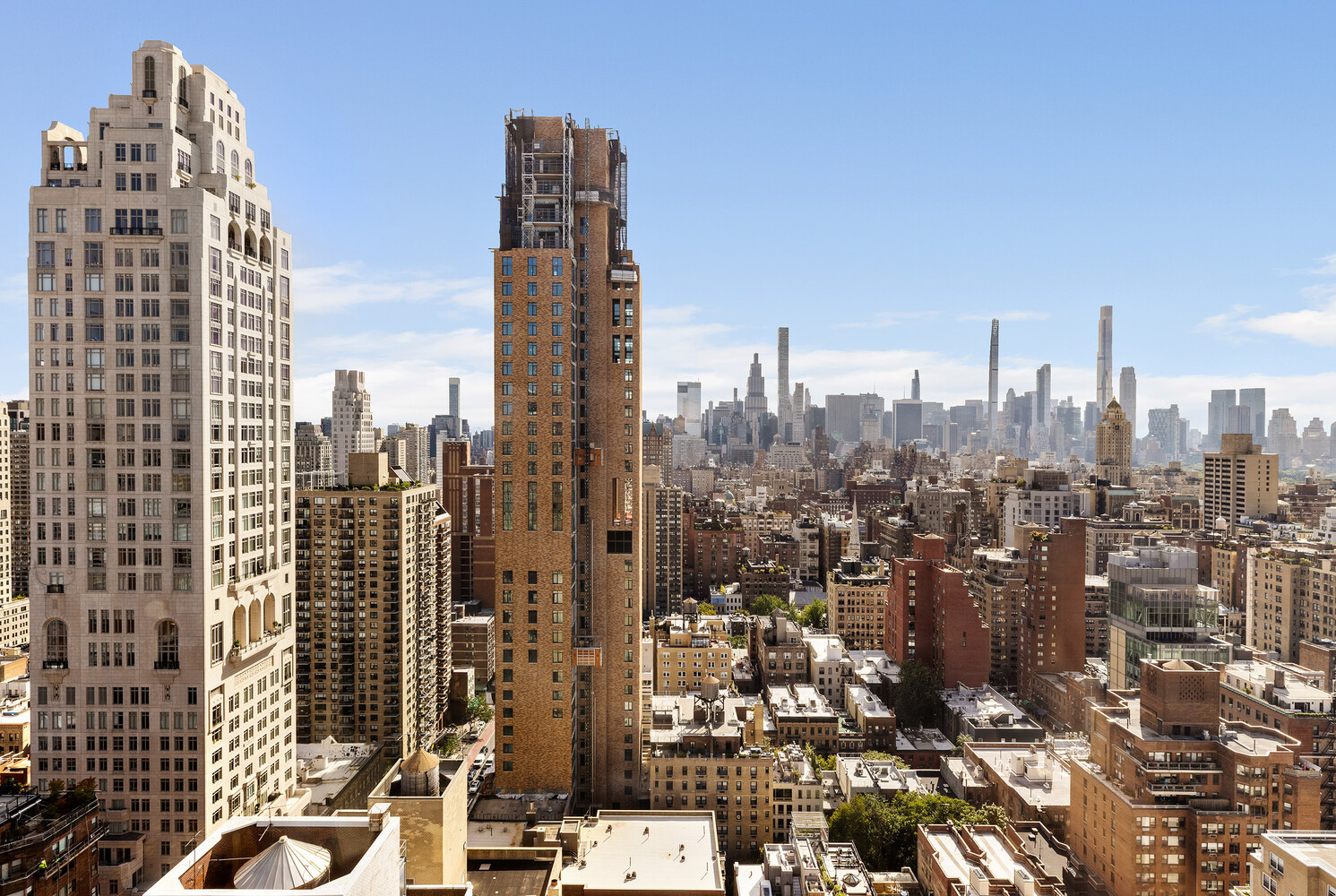 171 E 84TH Street 33E