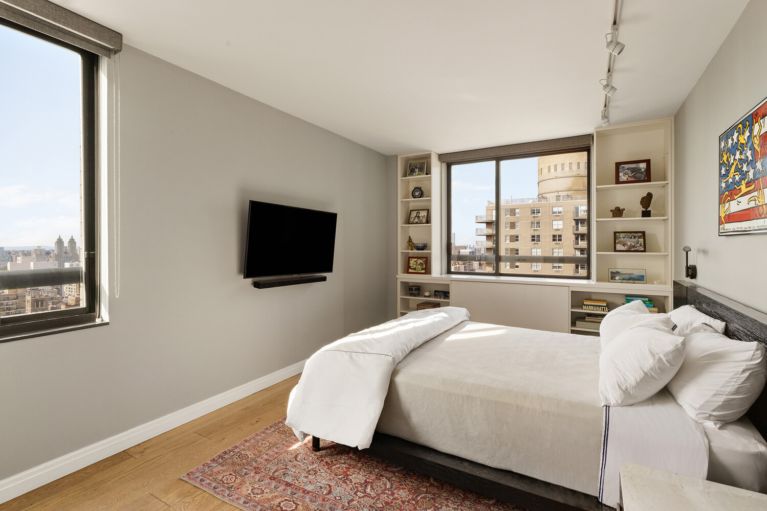 171 E 84TH Street 33E