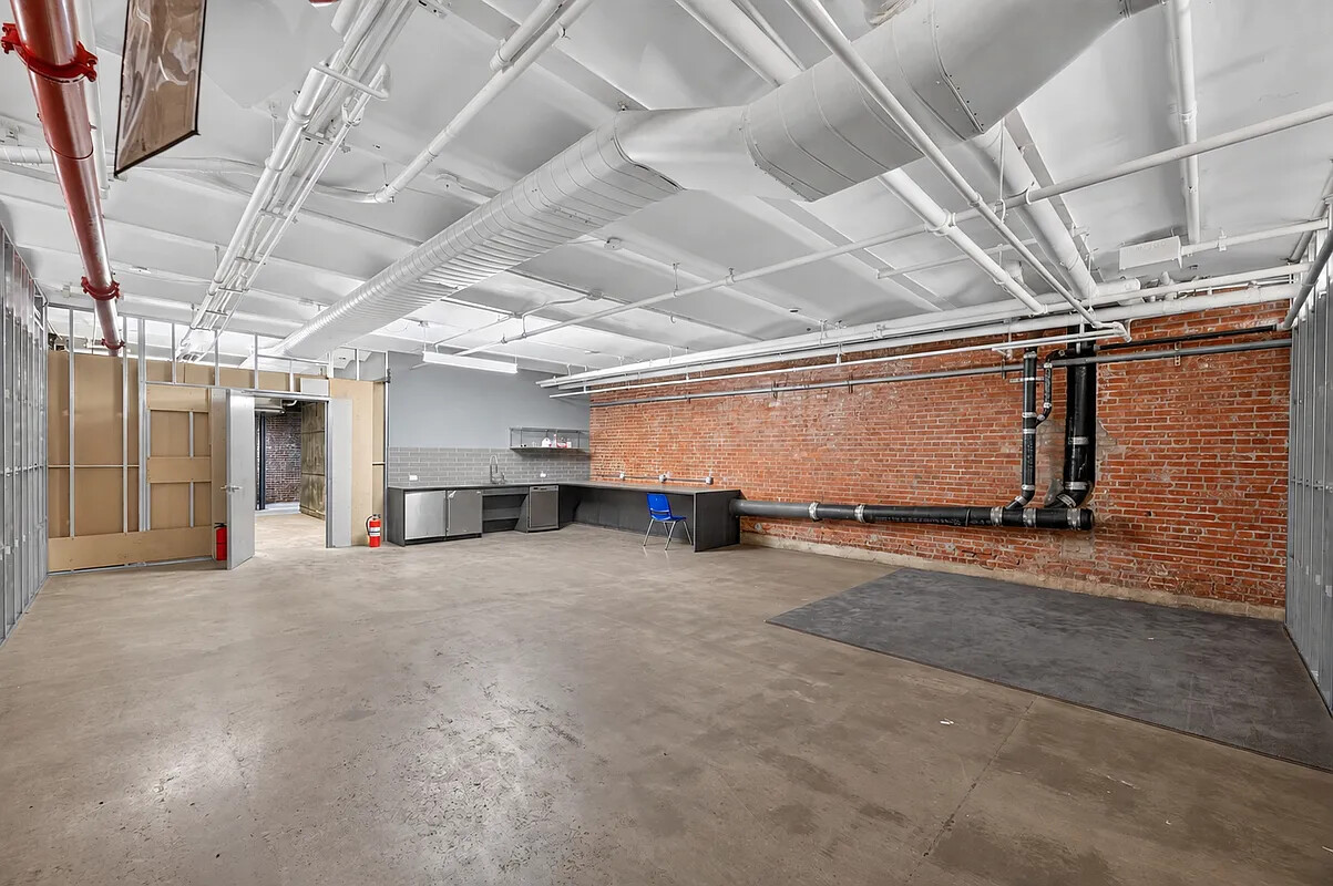 81 WOOSTER Street BASEMENT