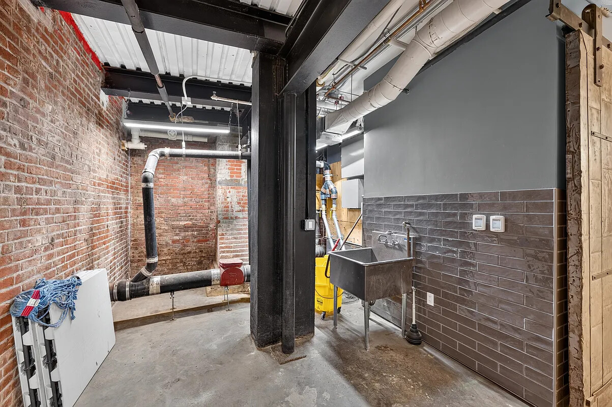 81 WOOSTER Street BASEMENT