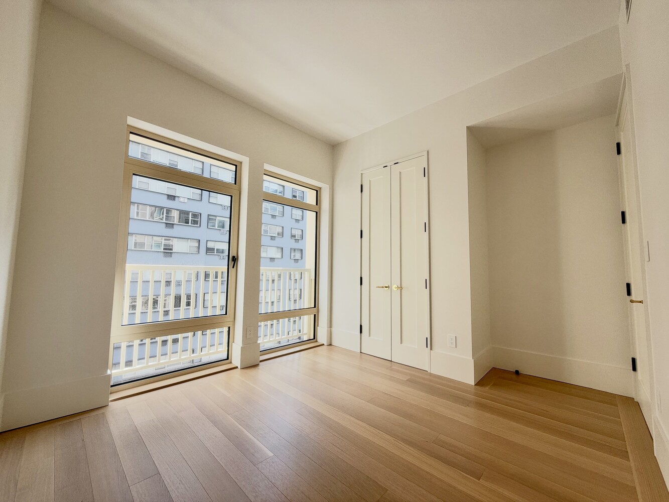 815 BROADWAY 401