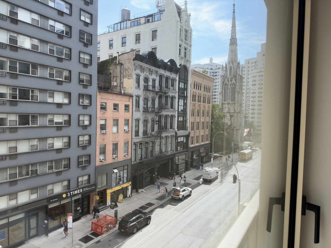 815 BROADWAY 401