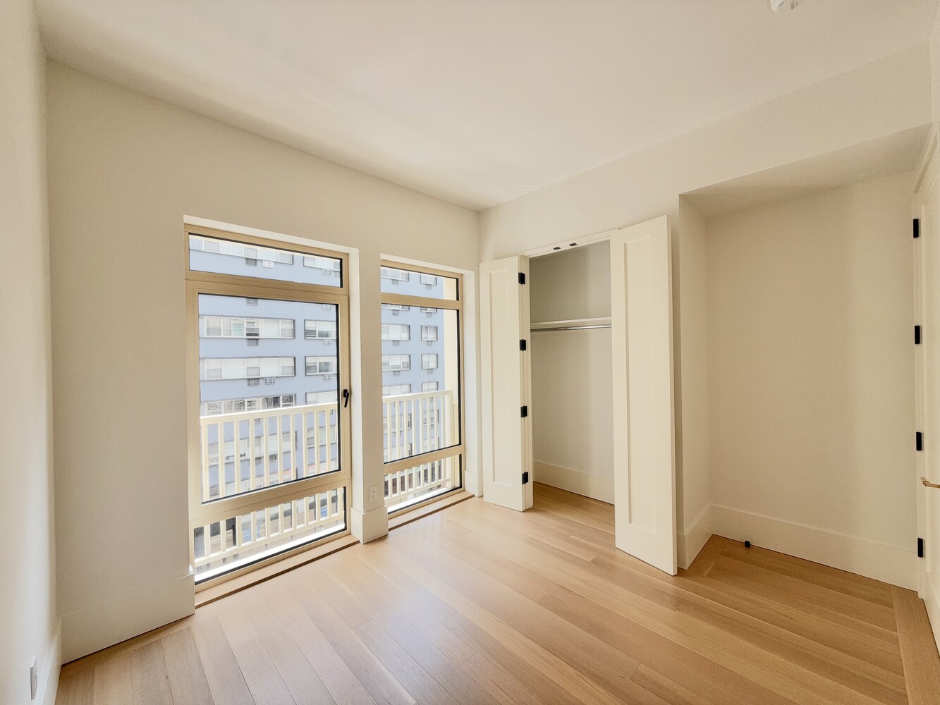 815 BROADWAY 401