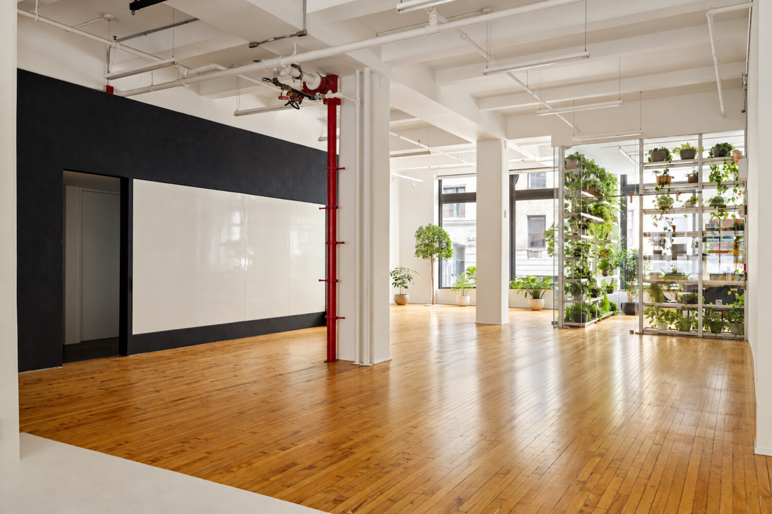 6 W 20TH Street 2